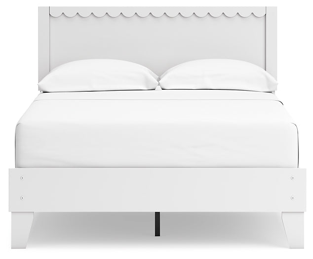 Ashley Express - Hallityn Full Panel Platform Bed with Dresser and 2 Nightstands